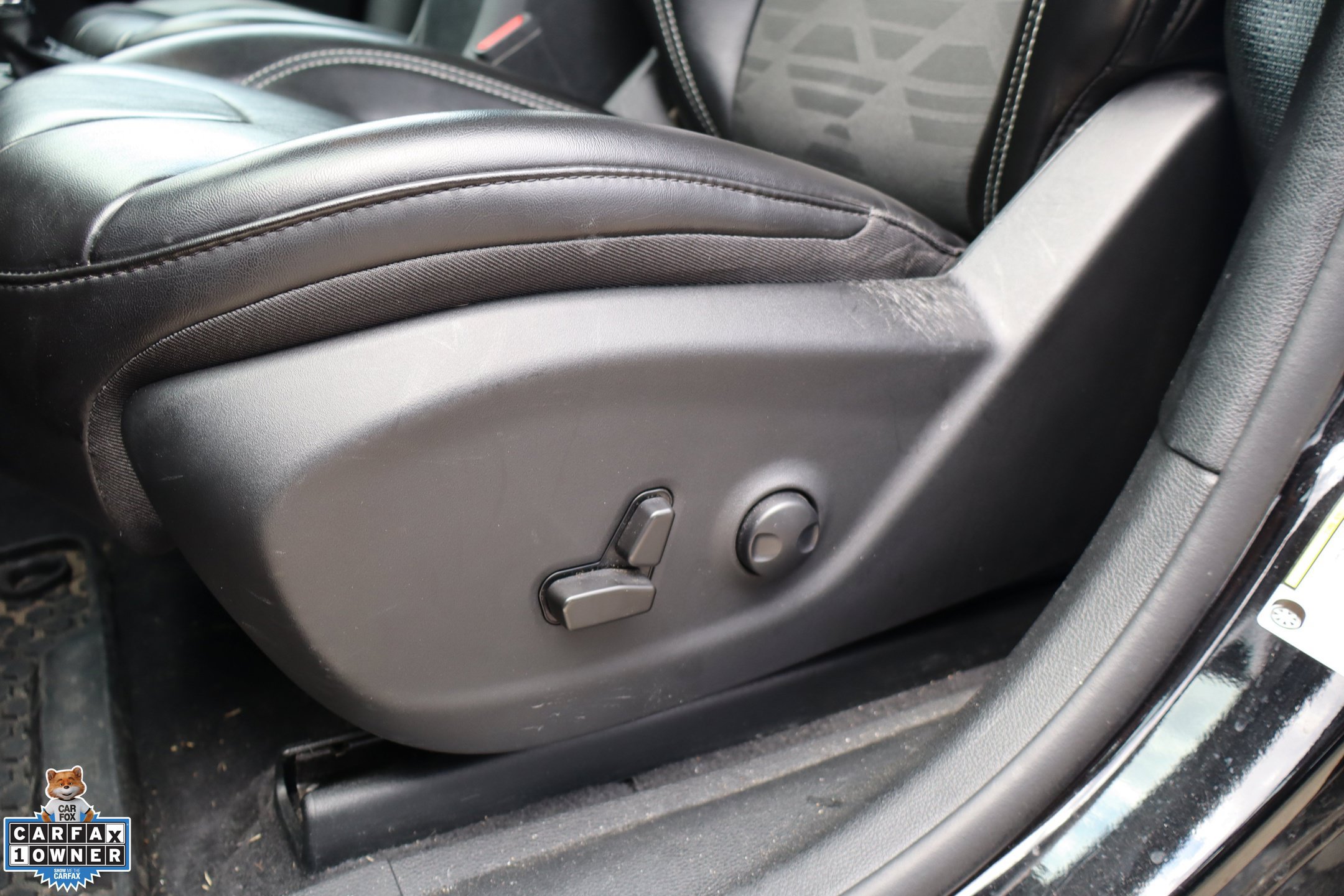 Used 2022 Jeep Cherokee Latitude AWD/4WD image 15