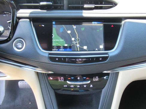 Used 2019 Cadillac XT5 Luxury AWD/4WD image 24