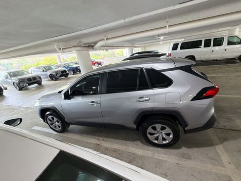 Used 2022 Toyota RAV4 LE image 2