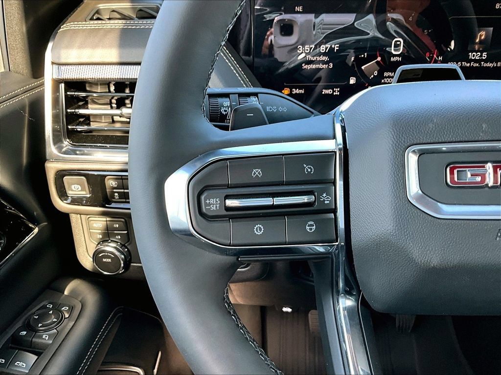 New 2026 GMC Yukon XL Elevation w/ Elevation Premium Package AWD/4WD image 20