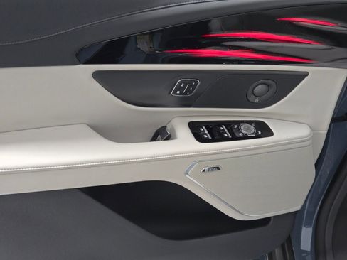 New 2026 Lincoln Nautilus Premier w/ Equipment Group 102A image 22