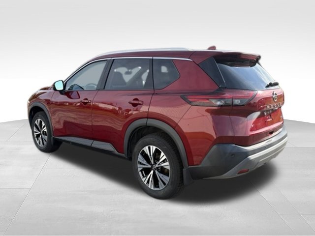 Used 2021 Nissan Rogue SV FWD image 2