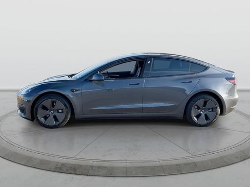 Used 2023 Tesla Model 3 Standard Range RWD image 5