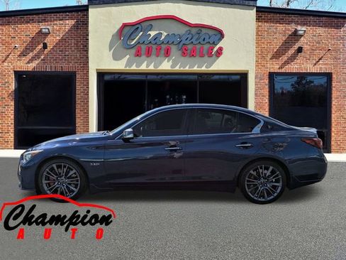Used 2018 INFINITI Q50 Red Sport 400 w/ Sensory Package (Sport) image 10