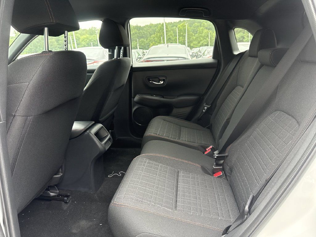Used 2027 Honda HR-V Sport image 24