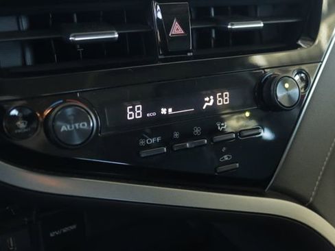 Used 2023 Toyota Camry SE image 22