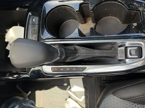 Used 2025 Chevrolet Trax LT w/ Driver Confidence Package image 19