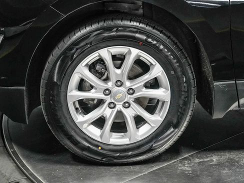 Used 2021 Chevrolet Equinox LT w/ LPO, Blackout Package FWD image 9