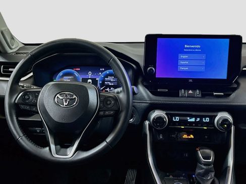 Used 2025 Toyota RAV4 Limited AWD/4WD image 21