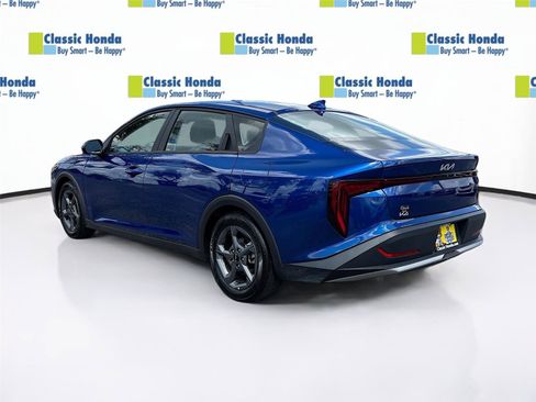 Used 2025 Kia K4 LXS FWD image 5