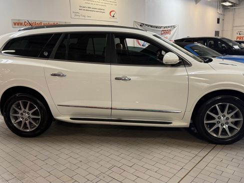 Used 2015 Buick Enclave Leather FWD image 2