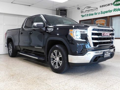 Used 2019 GMC Sierra 1500 SLE w/ SLE Value Package AWD/4WD image 3