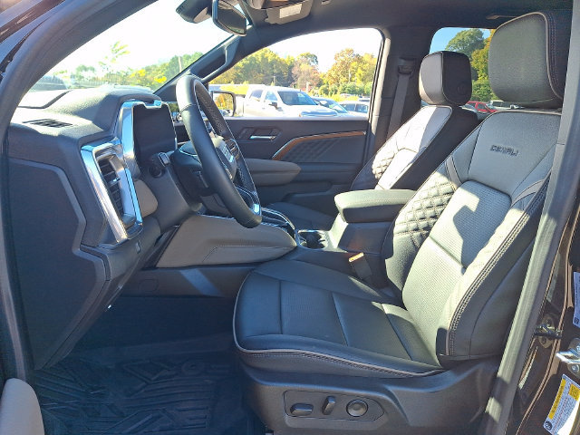Used 2026 GMC Canyon Denali AWD/4WD image 2