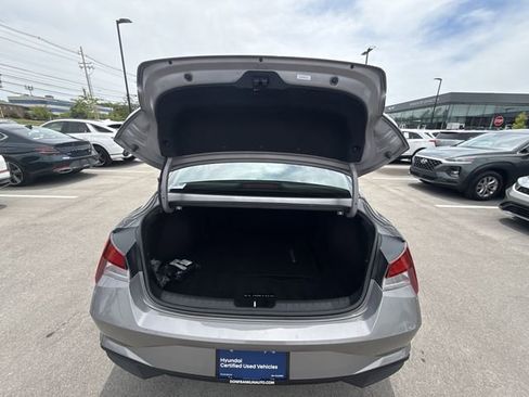 Certified 2023 Hyundai Elantra SEL w/ Convenience Package FWD image 22
