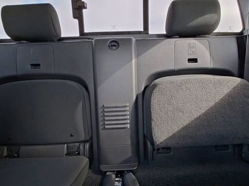 Used 2025 Nissan Frontier S w/ S Utility Package image 26