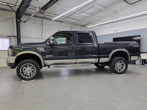 Used 2004 Ford F250 Lariat image 16