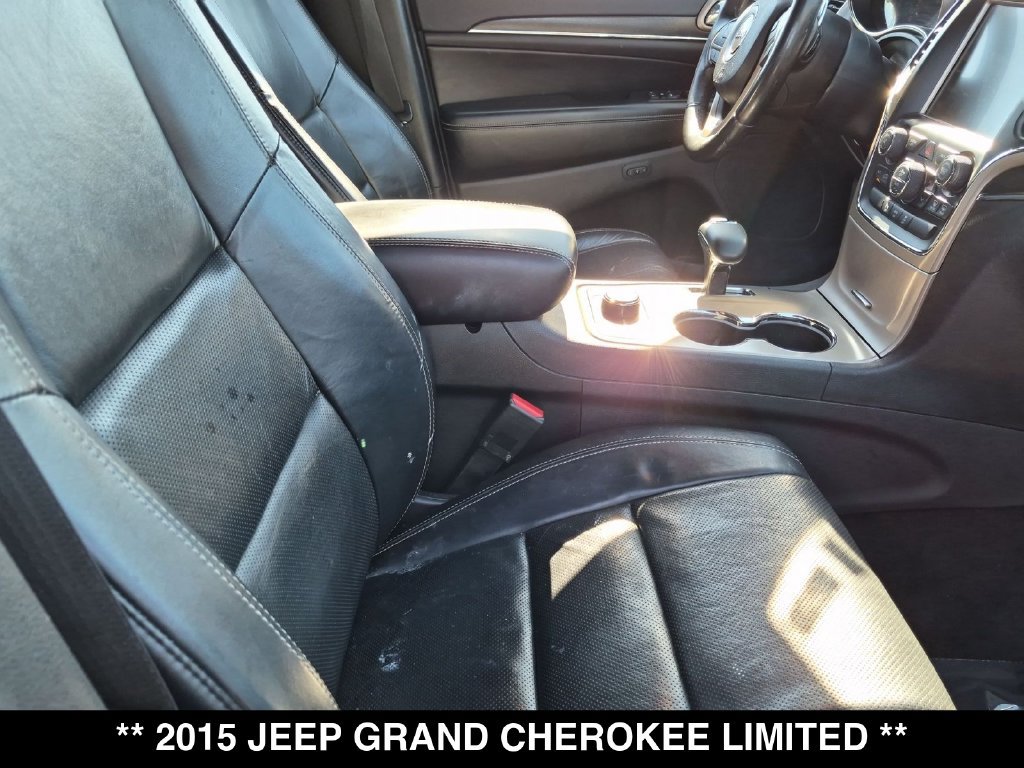 Used 2015 Jeep Grand Cherokee Limited w/ Luxury Group II AWD/4WD image 32