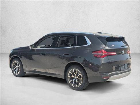 Used 2025 BMW X3 xDrive30i w/ Premium Package image 9