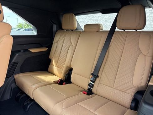 Used 2025 Cadillac Escalade IQ Sport 2 w/ LPO, ONYX Package AWD/4WD image 10