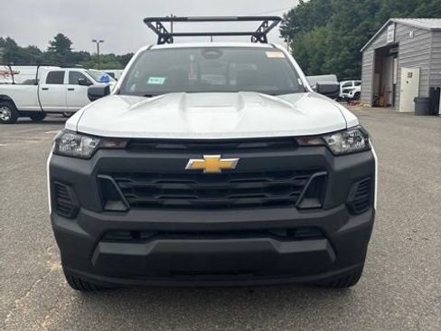 Used 2024 Chevrolet Colorado W/T w/ Safety Package RWD image 2