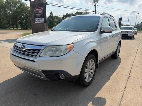 Used 2012 Subaru Forester 2.5X w/ Popular Pkg 3 AWD/4WD image 1