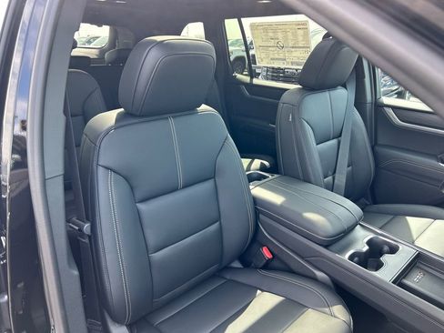 New 2026 GMC Acadia Elevation w/ Elevation Premium Package AWD/4WD image 37