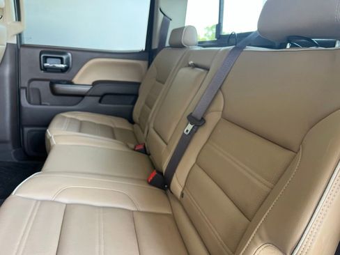 Used 2017 GMC Sierra 2500 Denali w/ Duramax Plus Package AWD/4WD image 15