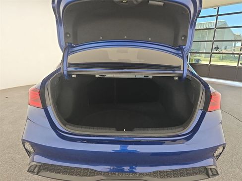 Used 2024 Kia Forte LXS w/ LXS Technology Package image 29