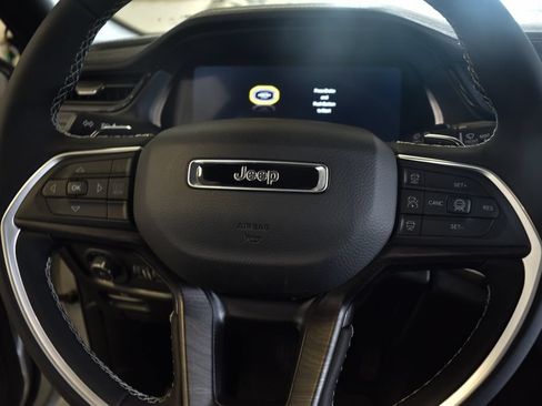 New 2026 Jeep Grand Cherokee Limited w/ Limited Altitude Package AWD/4WD image 41