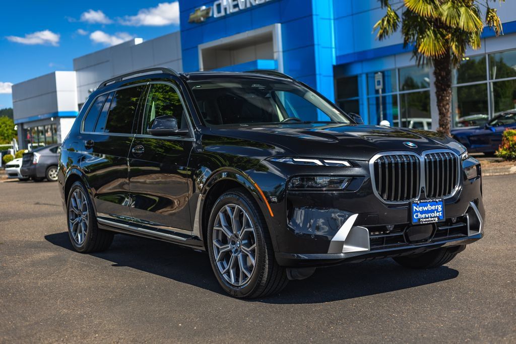 Used 2024 BMW X7 xDrive40i AWD/4WD image 7