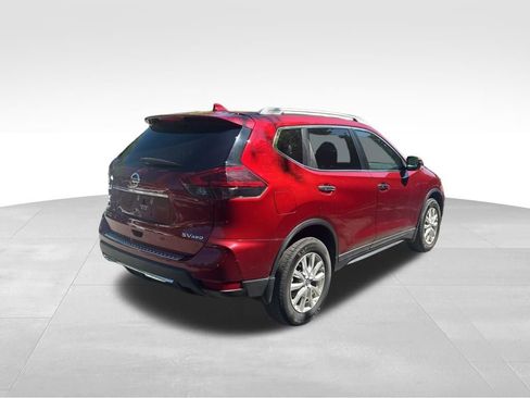 Used 2018 Nissan Rogue SV AWD/4WD image 5