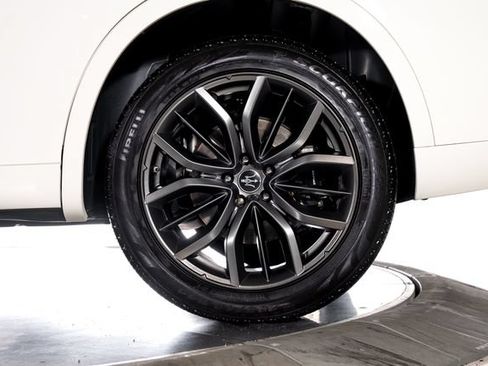 Used 2024 Maserati Levante GT Ultima AWD/4WD image 13