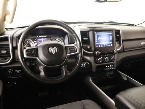 Used 2019 RAM 1500 Big Horn AWD/4WD image 2