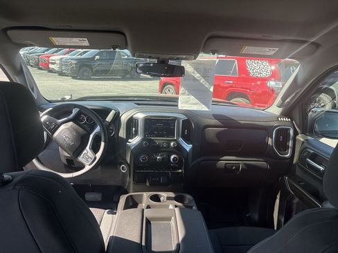 Used 2022 Chevrolet Silverado 1500 RST image 18