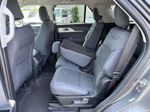 Used 2026 Ford Explorer Active AWD/4WD image 13