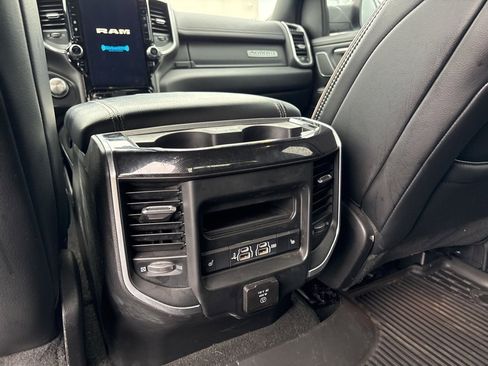Used 2020 RAM 1500 Laramie image 10