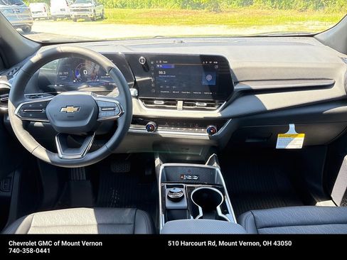 New 2026 Chevrolet Equinox LT w/ Convenience Package II FWD image 16