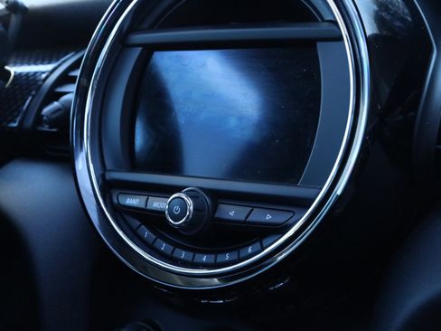 Used 2015 MINI Cooper S image 42