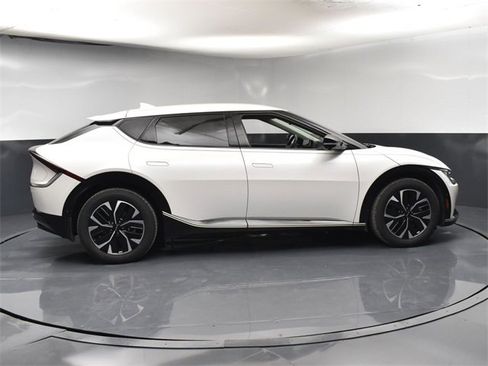 Used 2024 Kia EV6 Wind w/ Wind Technology Package image 8