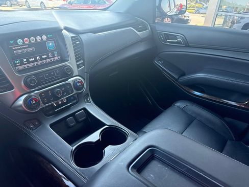Used 2019 Chevrolet Suburban LT AWD/4WD image 24