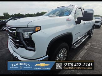 Used 2025 Chevrolet Silverado 2500 LTZ w/ LTZ Premium Package AWD/4WD video 1
