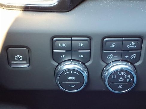 Used 2025 GMC Sierra 1500 Denali image 24