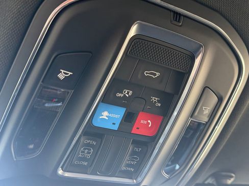 New 2025 Jeep Grand Cherokee L Laredo w/ Luxury Tech Group I AWD/4WD image 26
