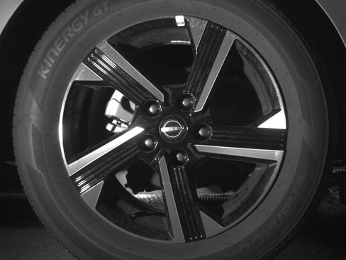 Used 2025 Nissan Sentra SV image 15