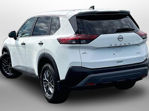 Used 2022 Nissan Rogue S AWD/4WD image 10
