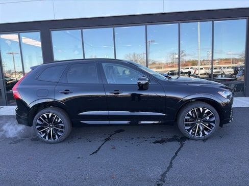 New 2026 Volvo XC60 T8 Ultra w/ Protection Package Premier image 2