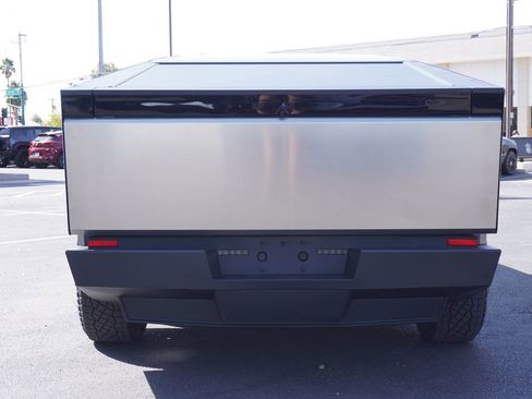 Used 2025 Tesla Cybertruck AWD Crew Cab image 4
