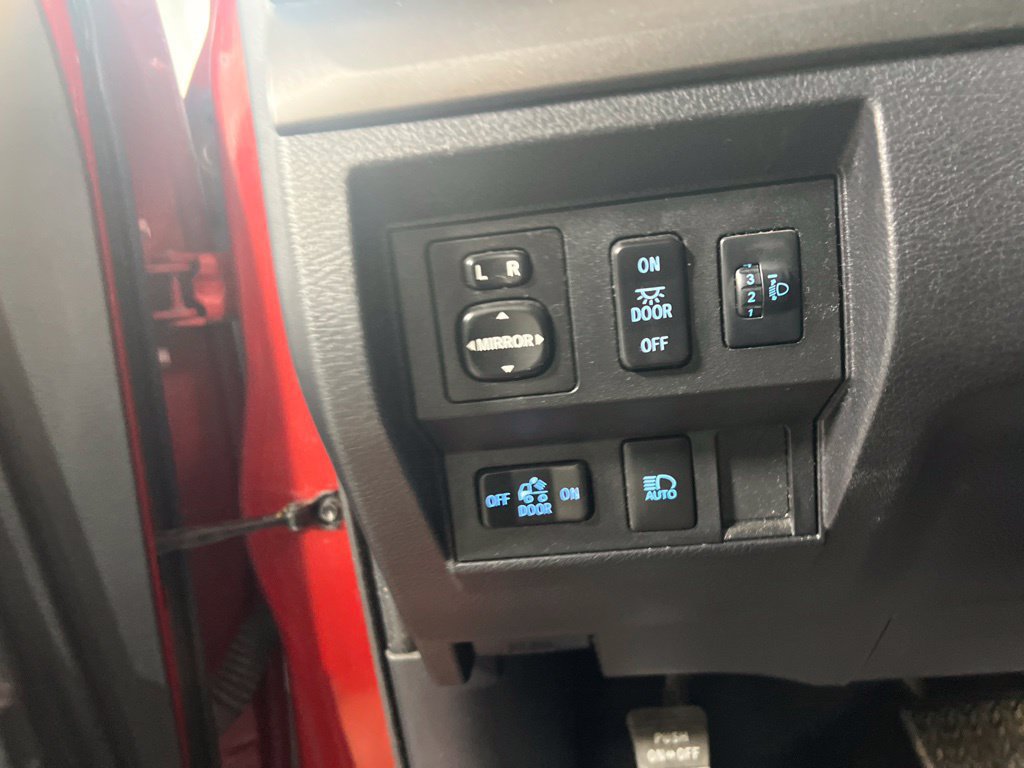 Used 2020 Toyota Tundra SR5 w/ SX Package RWD image 18