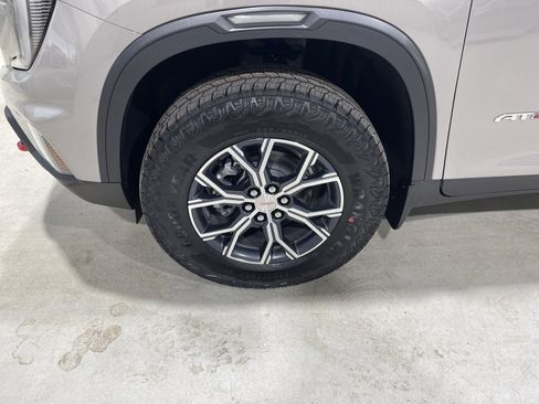 New 2026 GMC Acadia AT4 AWD/4WD image 10