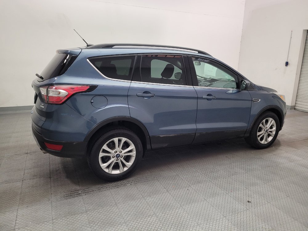 Used 2018 Ford Escape SE FWD image 10